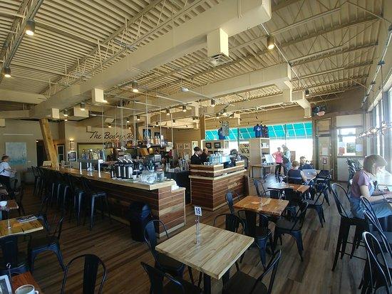 S&S Artisan Pub & Coffeehouse